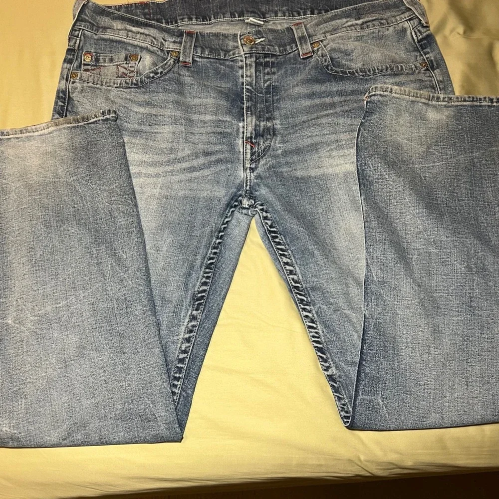 True Religion Slim Natural Mens‎ Jeans Size 44 Medium Wash Red Stitch